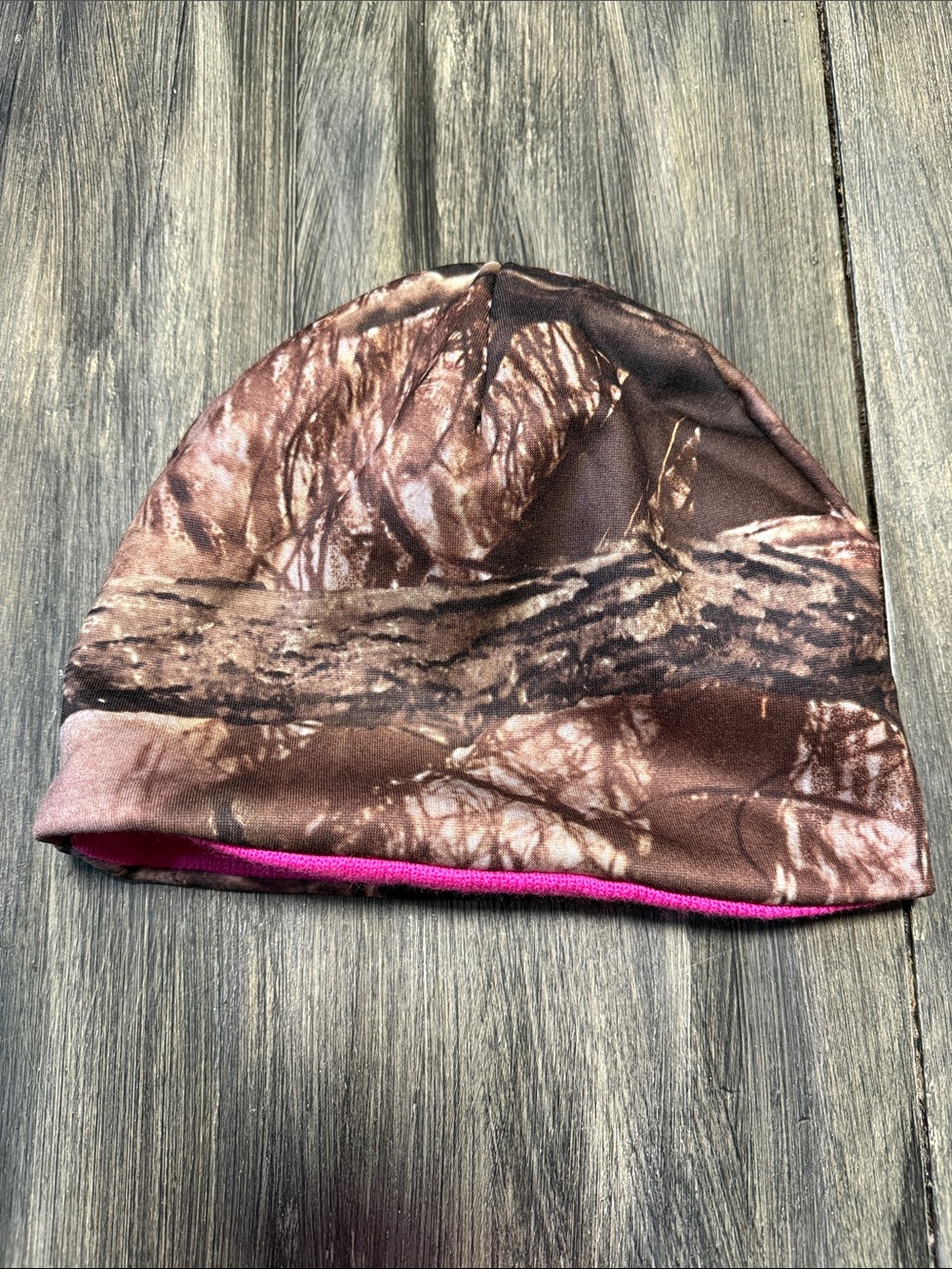 Camo-Print Women's Beanie with Pink Lining